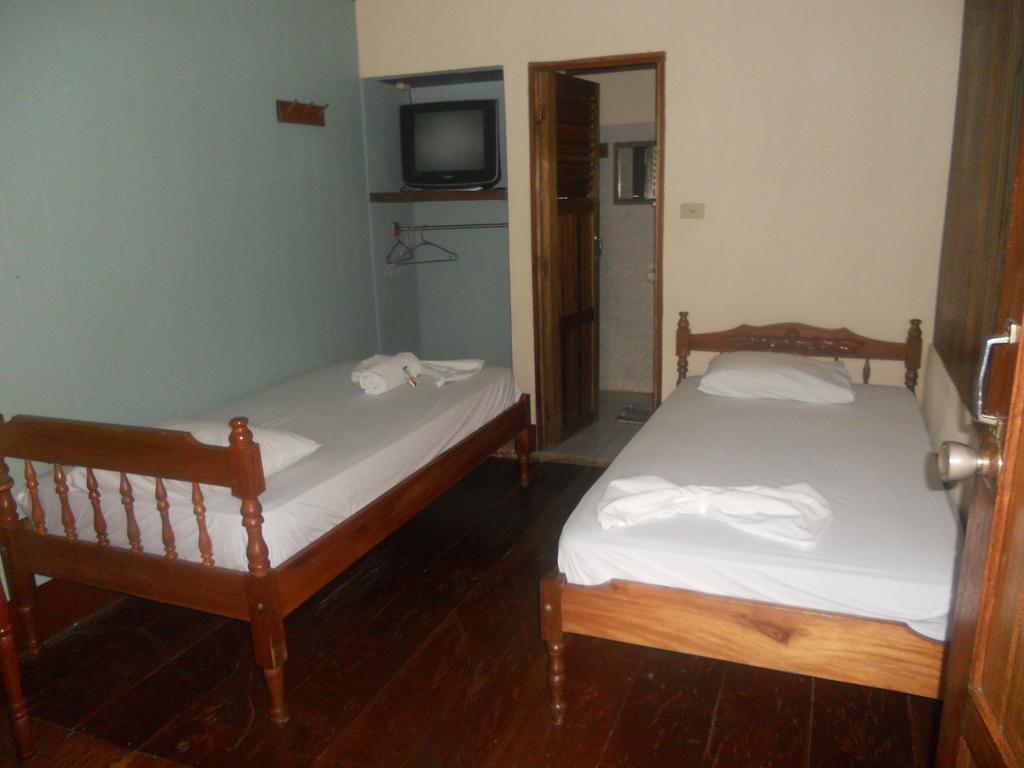 Cabinas Leyko San Carlos Quarto foto