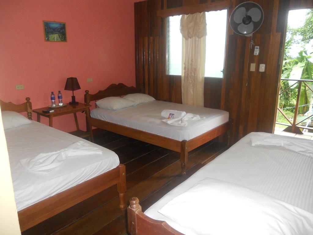 Cabinas Leyko San Carlos Quarto foto